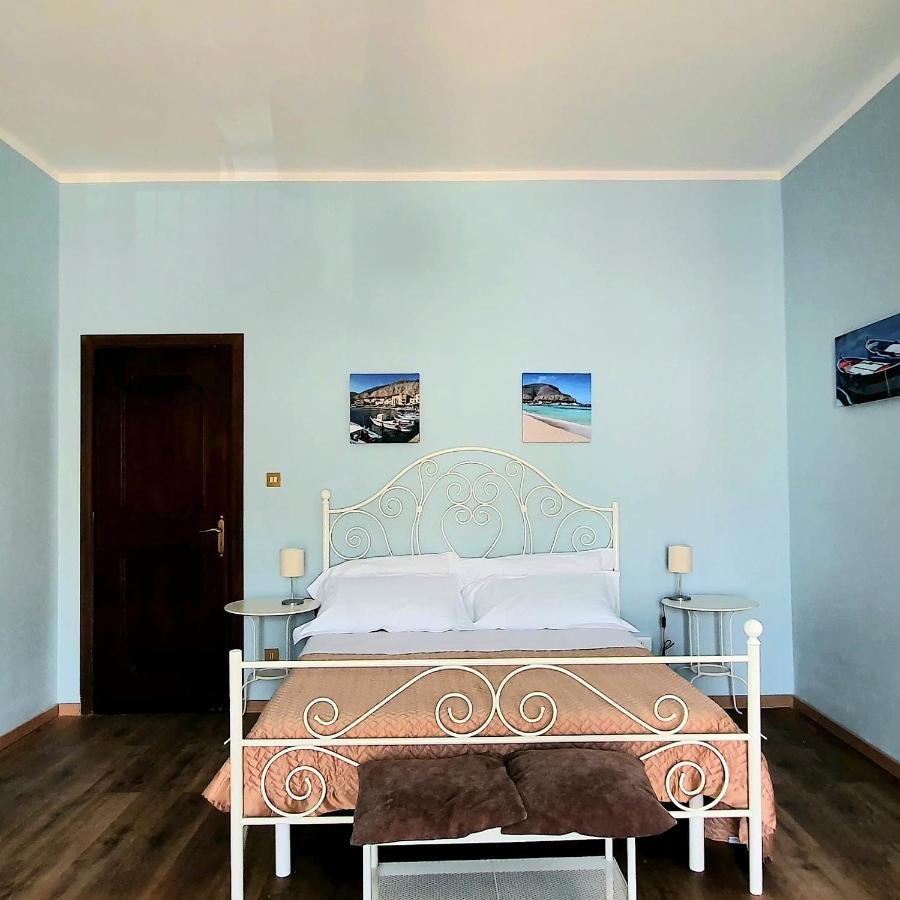 La Casa Di Andreina Hotel Mondello Buitenkant foto